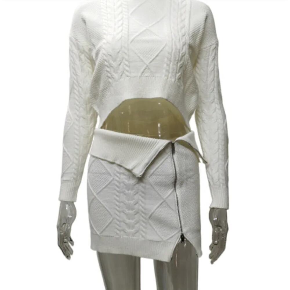 Cable Knit Chic: Cropped Sweater & Fold-Over Mini Skirt Set | Chicgenes - Picture 5 of 6